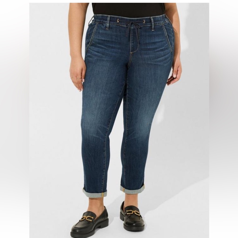 Torrid Pull-On Weekend Straight Super Soft Mid-Rise Jean, 1X Regular